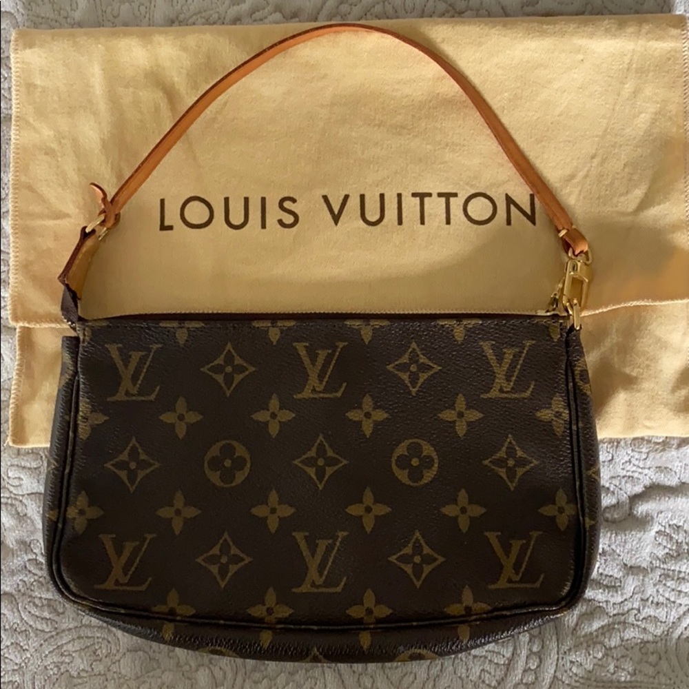Small Monogram Louis Vuitton Clutch